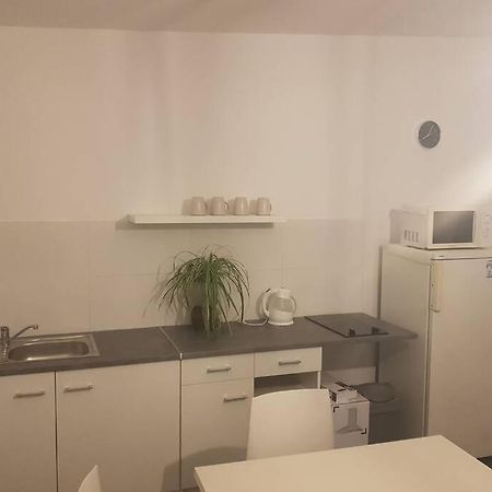 Appartement petite maison au calme à Macey  Extérieur photo